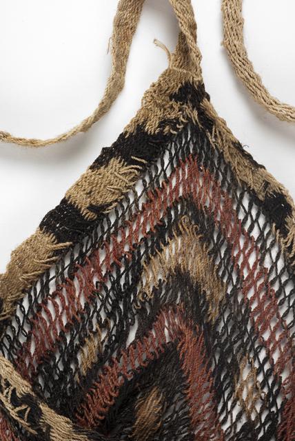 EA/131/77 - 
bag
