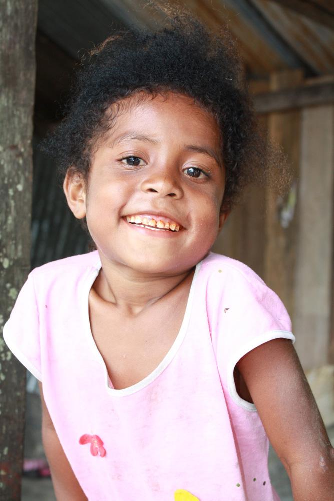 BD/153/15 - 
kind van pulau Asei, Sentani
