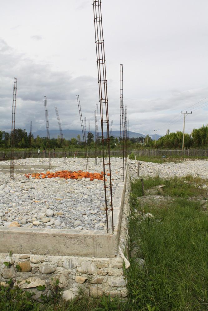 BD/153/56 -
bouwplaats in Wamena