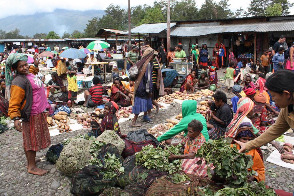 BD/153/59 - 
markt in Wamena
