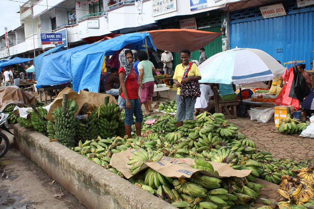 BD/153/67 -
pasar in Biak