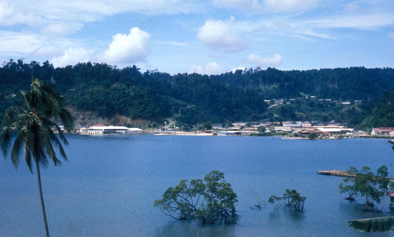 BD/22/27 -
Hollandia-port seen from Dock 2