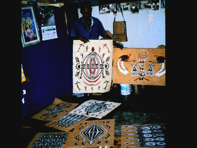 BD/27/12 -
At the kulit kayu (bark cloth) vendor