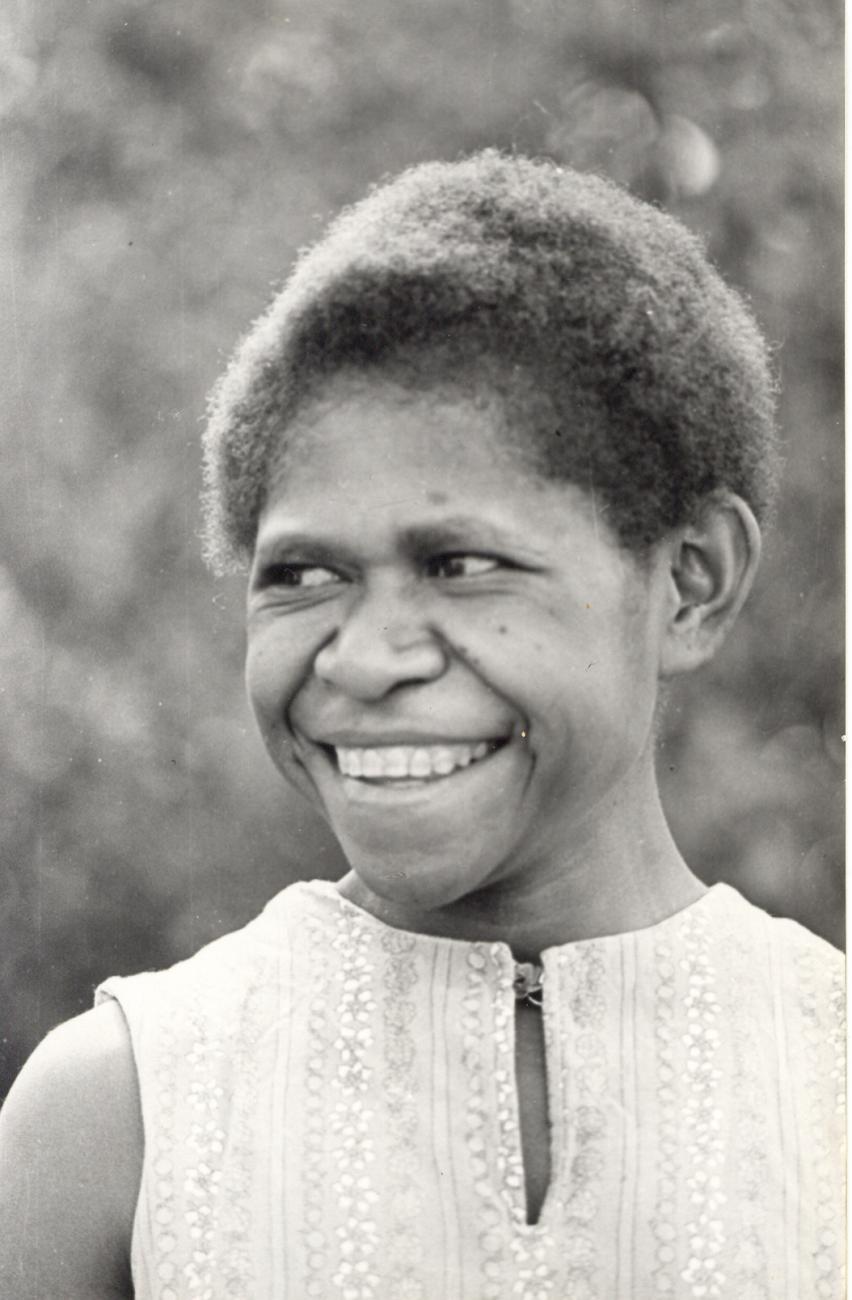 BD/253/95 - 
Portret van een vrouw
