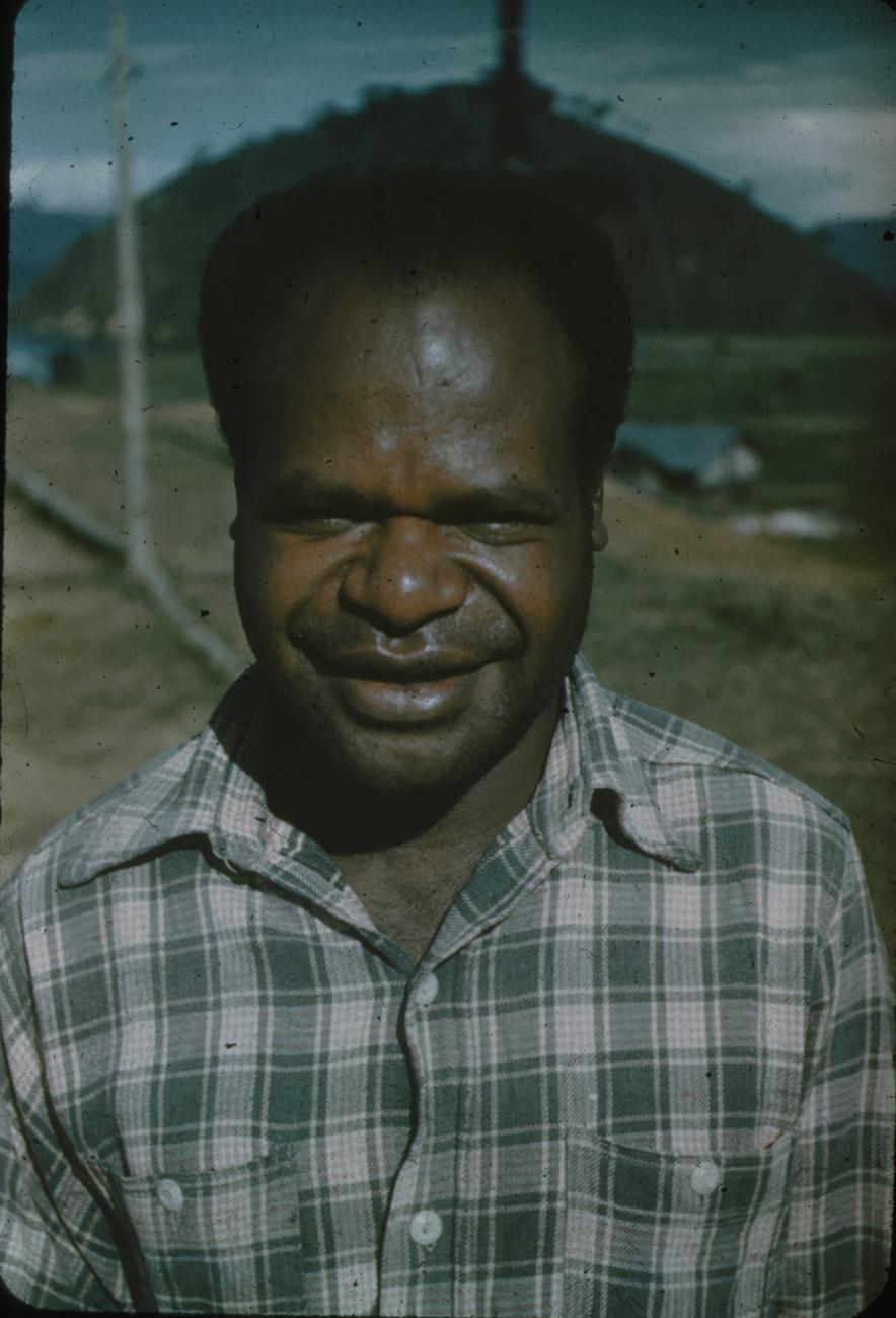 BD/248/243 -
Portret van een man