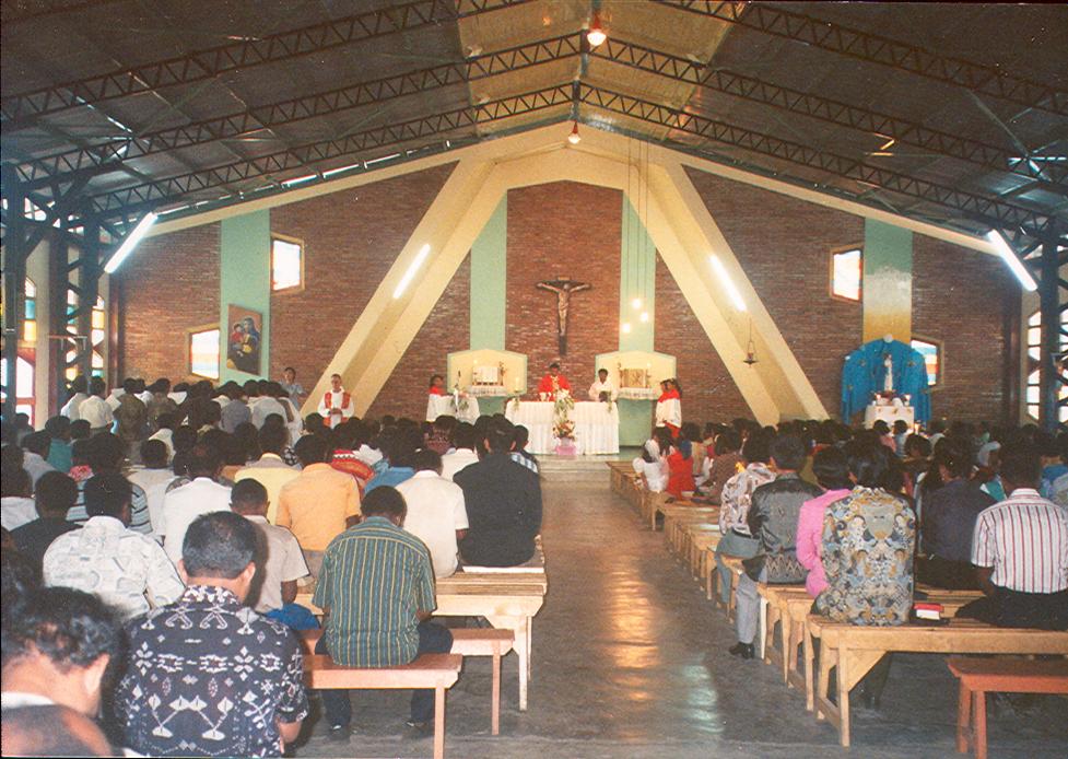 BD/269/127 -
Dienst in de kerk van Wamena