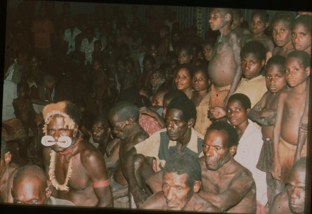 BD/30/51 -
Meeting of a group of Asmat people with a man in distinguished clothes