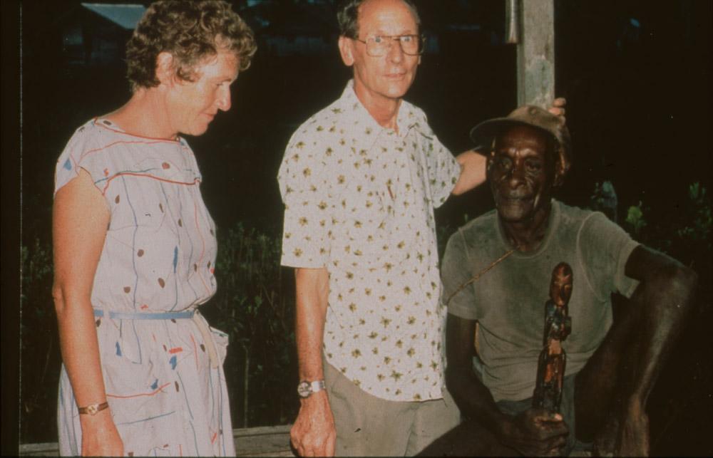 BD/30/66 - 
Dutch woman, Father v.d. Wouw and Asmat man with wood carvings
