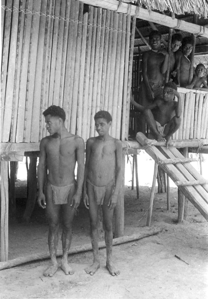 BD/328/30 - 
Tournee in het District Moraid, Onderafdeling Sorong
