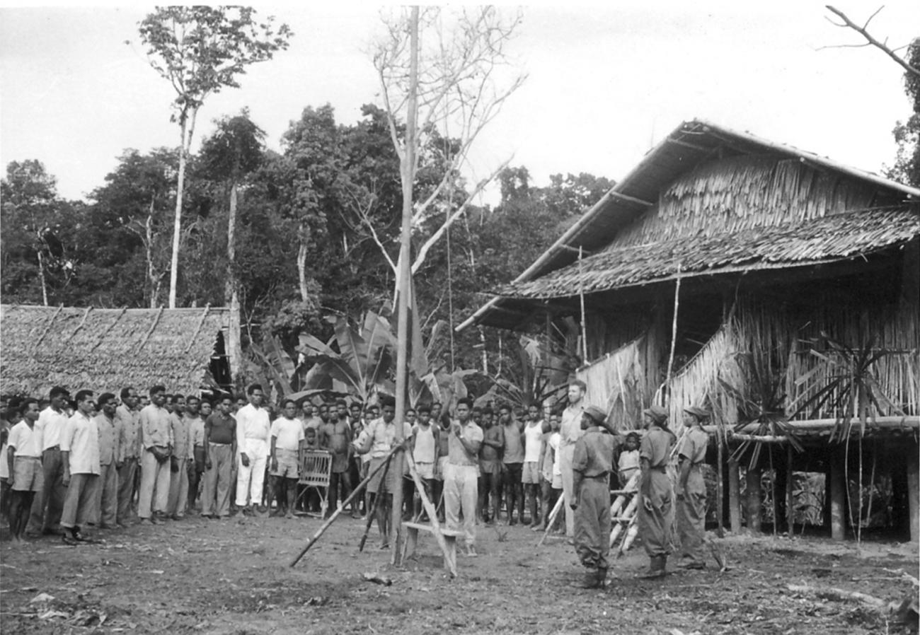BD/328/36 - 
Tournee in het District Moraid, Onderafdeling Sorong
