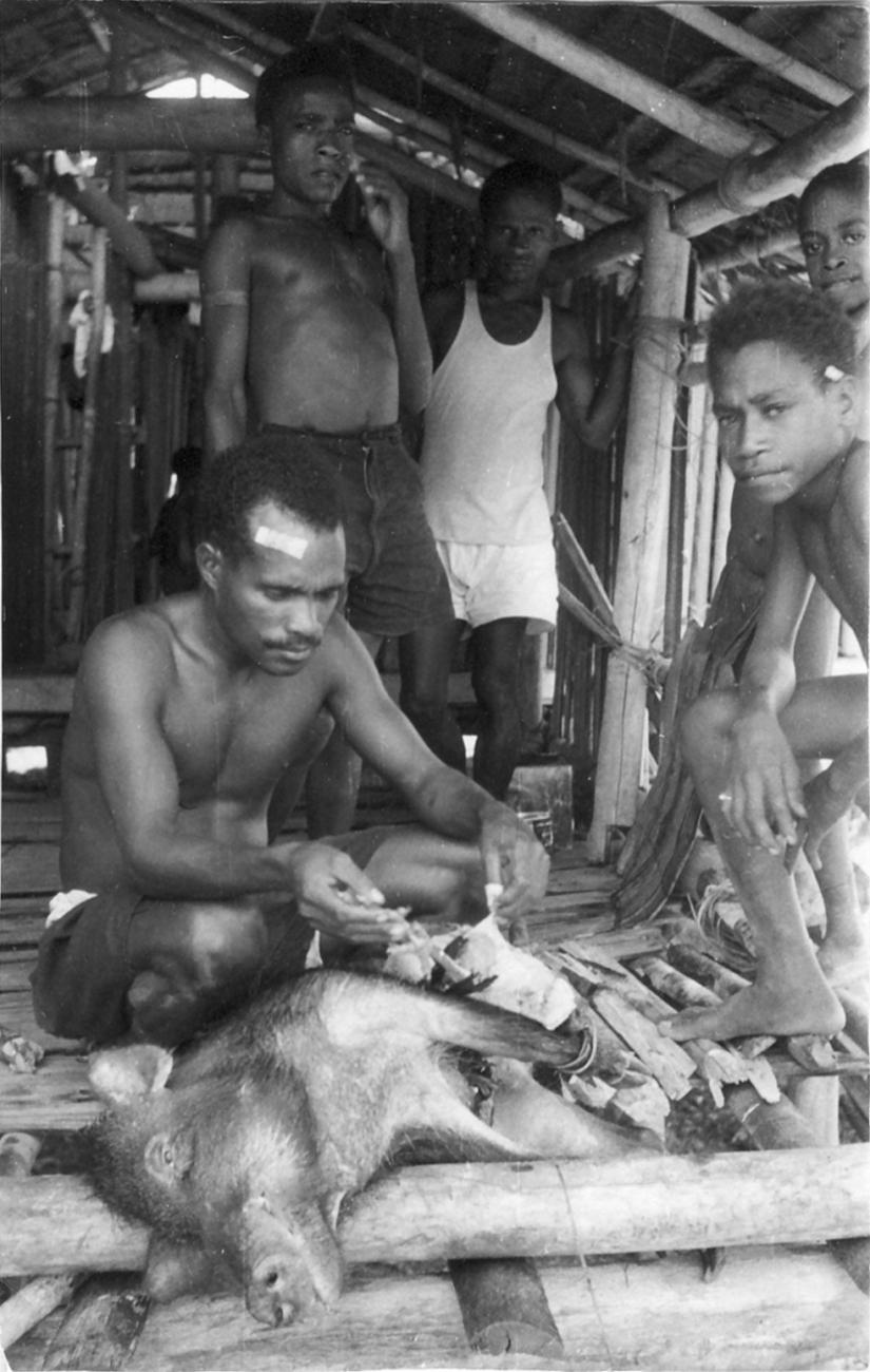 BD/328/9 - 
Tournee in het District Moraid, Onderafdeling Sorong
