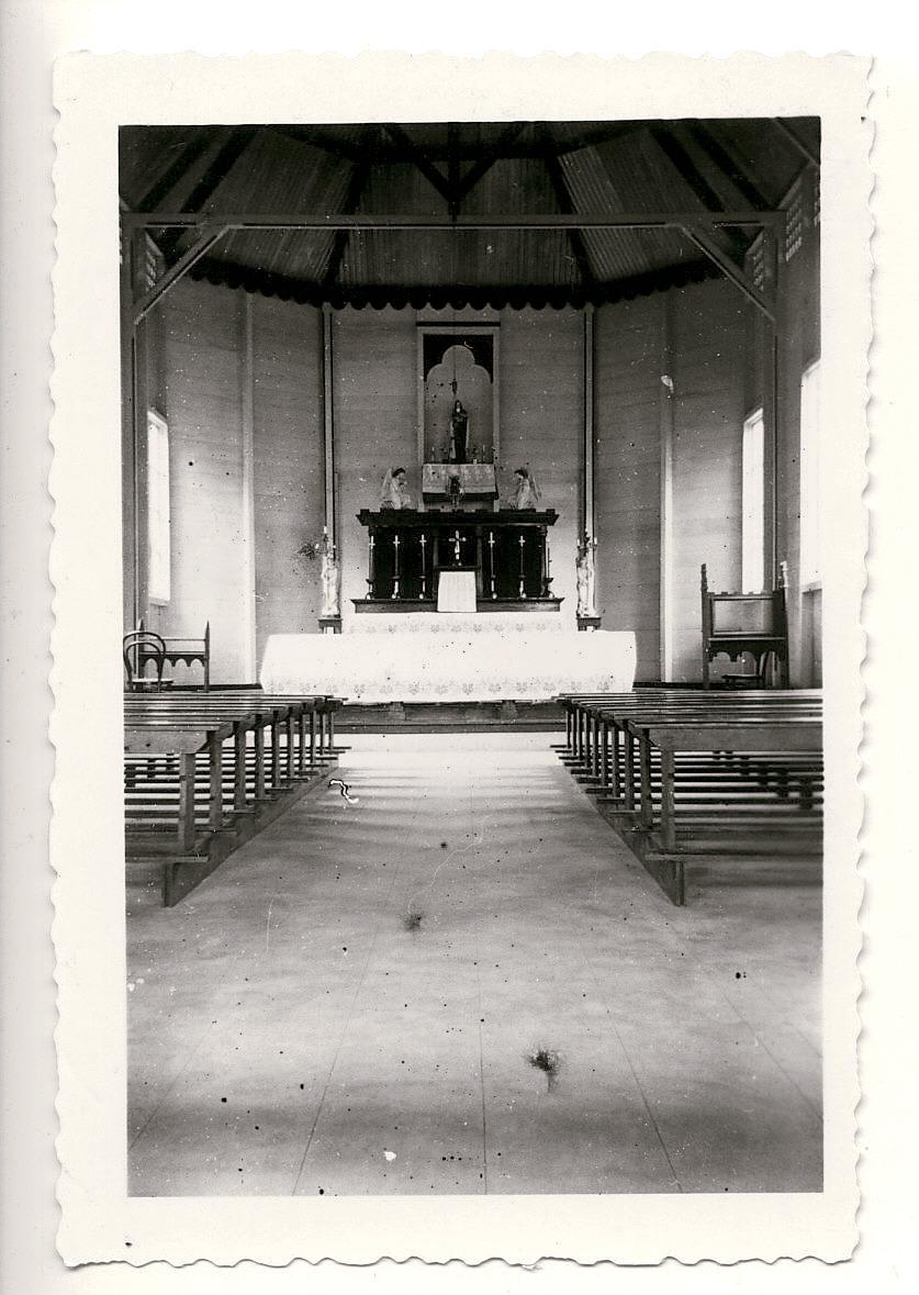 BD/335/14 -
Interieur R.K. Kerk vermoedelijk te Fak-Fak