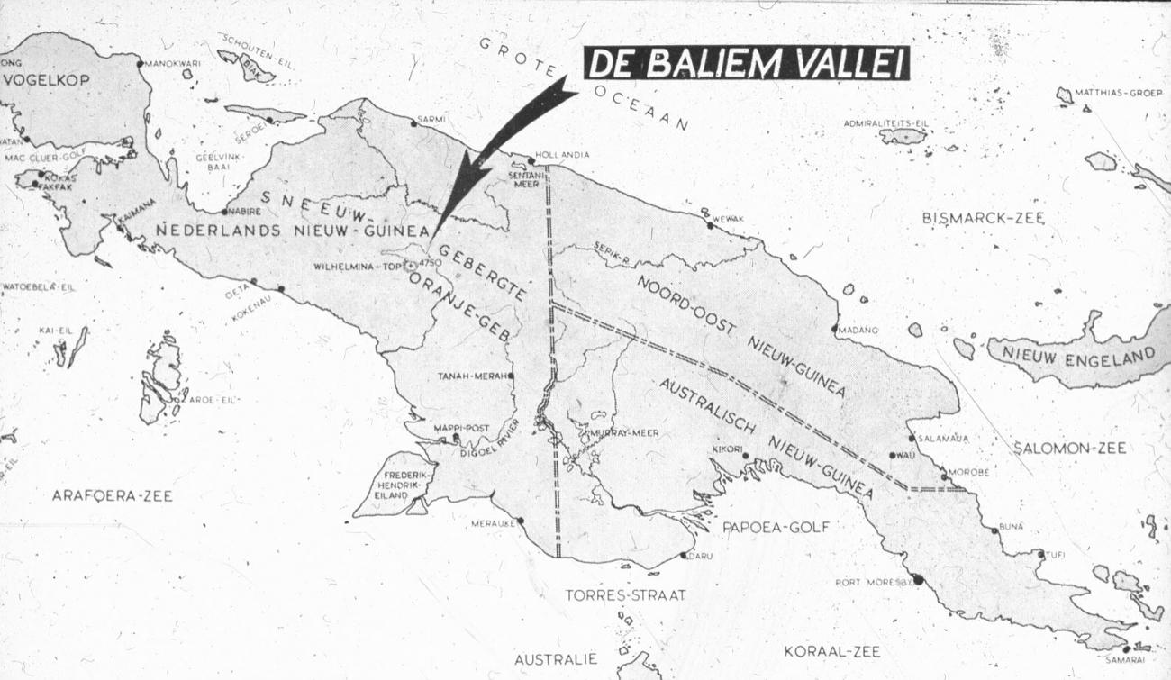 BD/66/277 -
Kaart Nieuw Guinea met pijl naar Baliemvallei