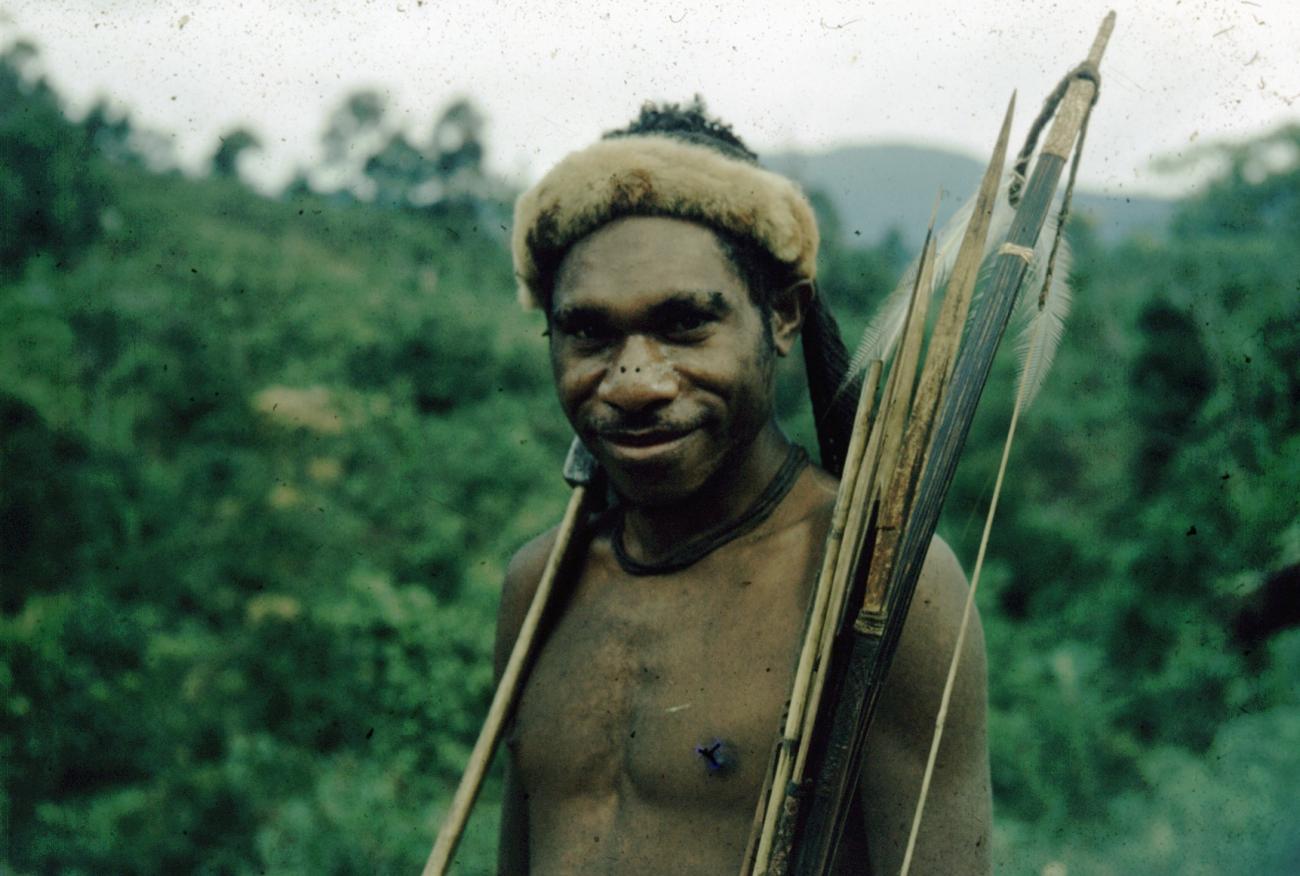 BD/66/52 -
Young Asmat man with arrows
