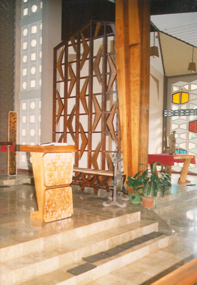 BD/269/595 -
Kerkinterieur met lessenaar