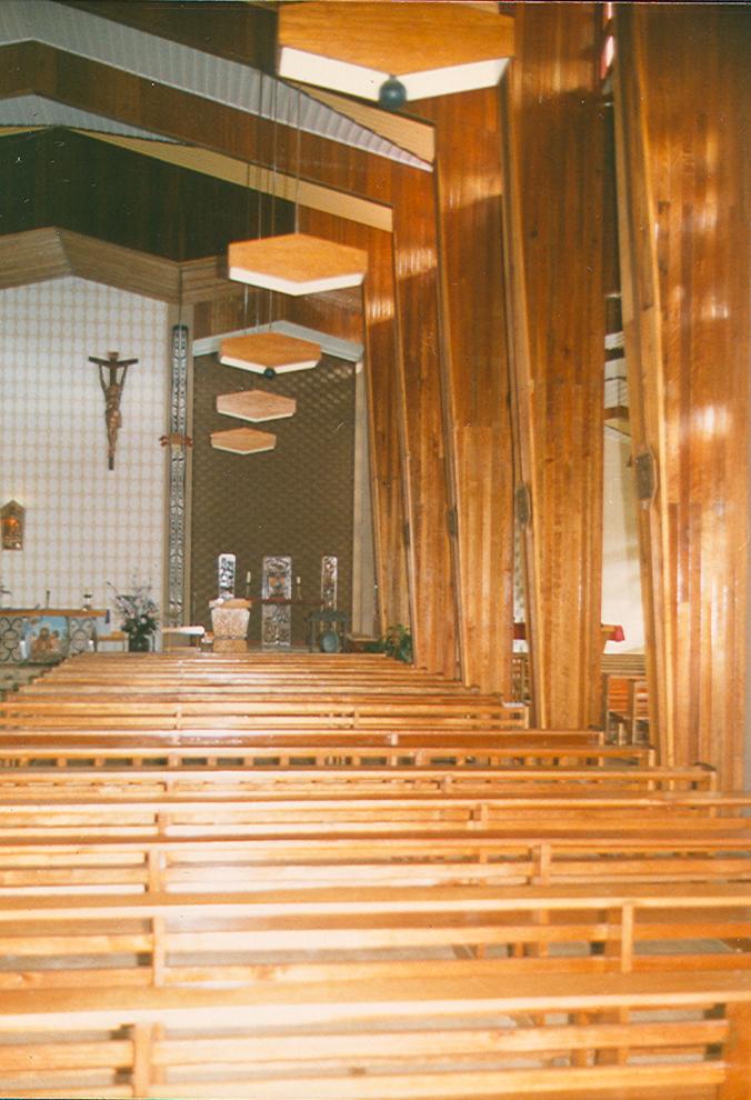 BD/269/601 -
Kerkinterieur in Jayapura