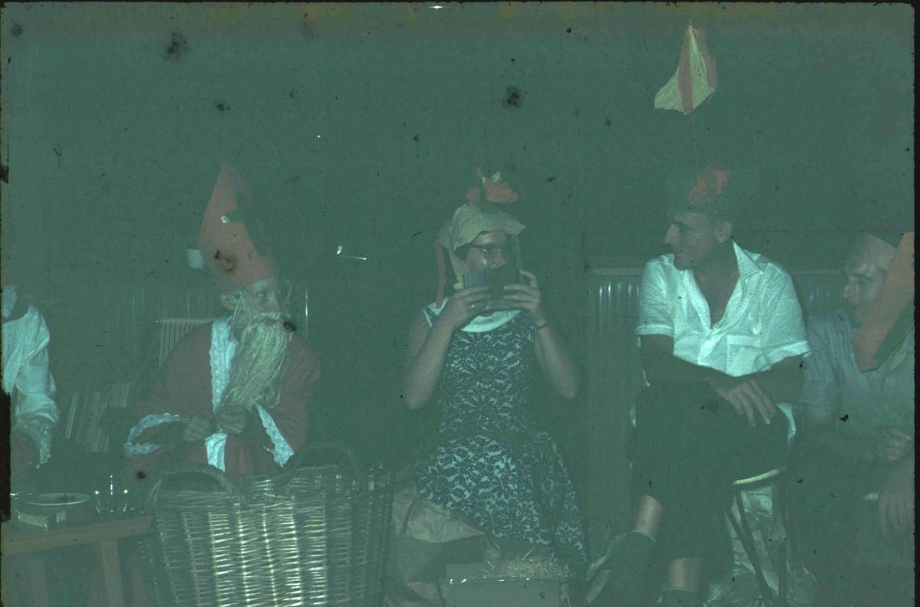 BD/171/1071 -
Feestje, Sinterklaas.