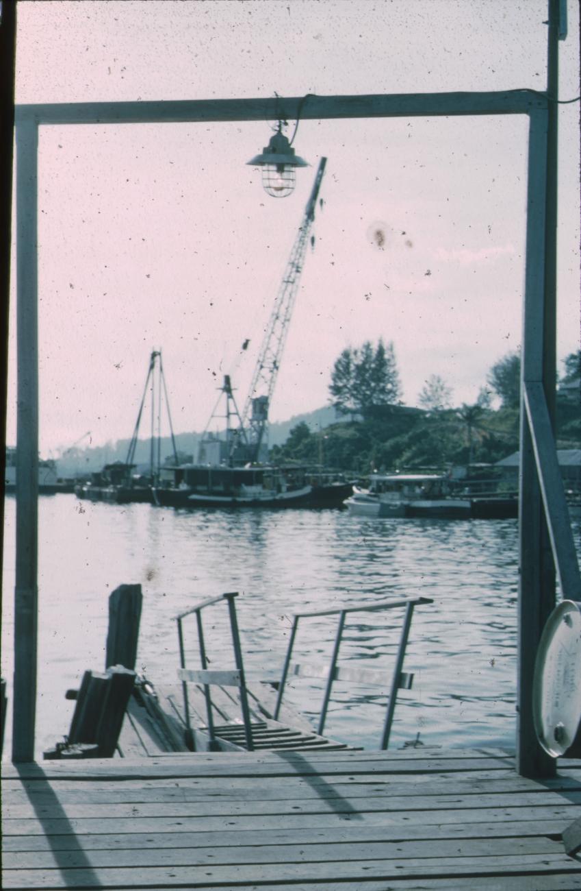 BD/171/1235 -
Haven met aanlegsteiger