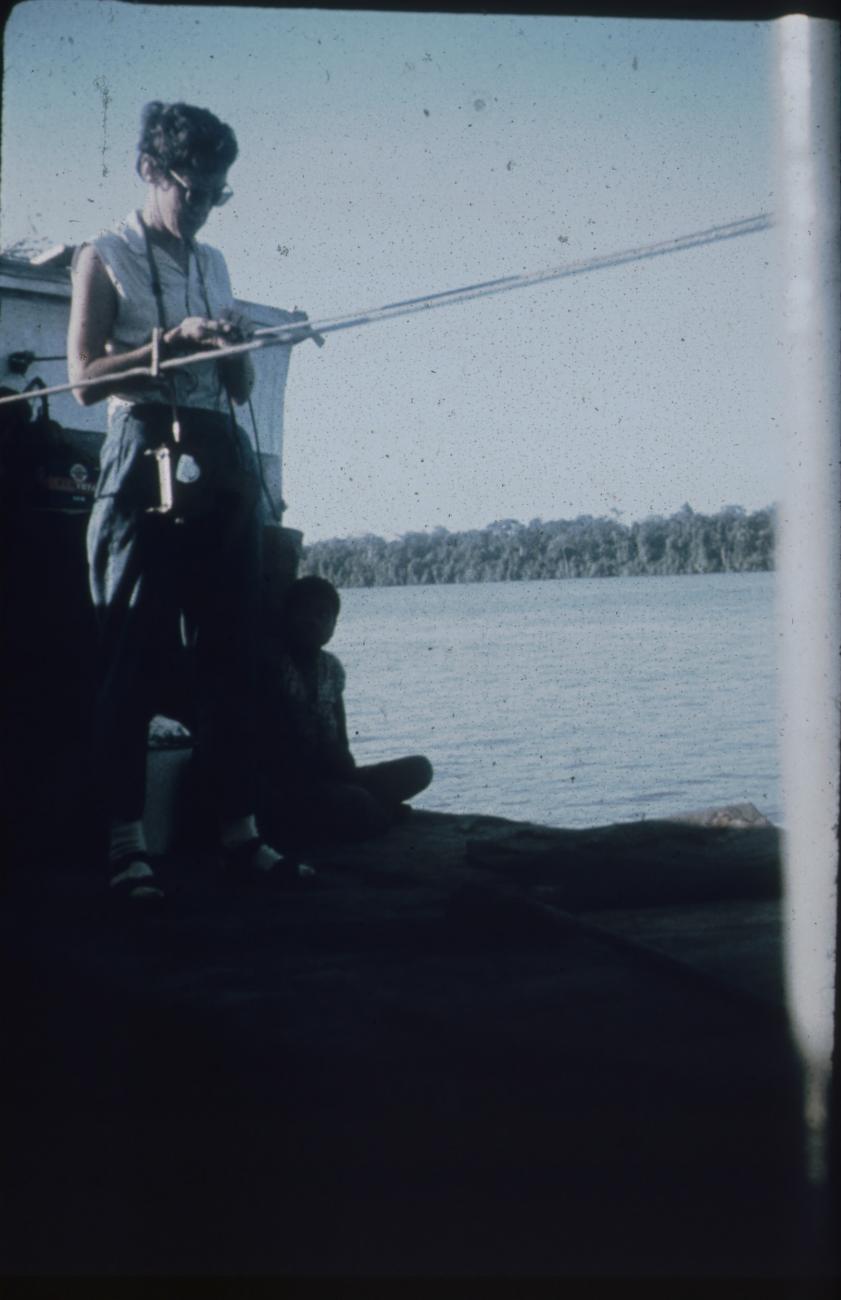 BD/171/1418 -
Westerse vrouw op schip.