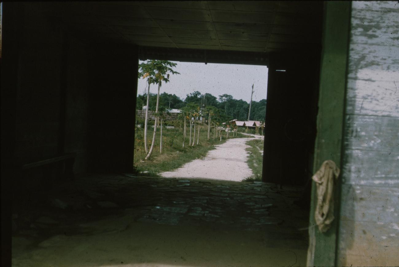 BD/171/858 -
Weg met tunnel