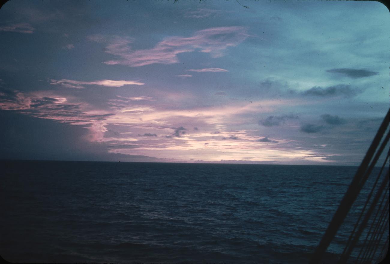 BD/171/1936 -
Foto zee vanaf schip.