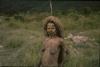 BD/166/156 Vrouw versierd met witte klei