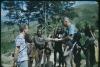 BD/209/1046 Groep papoea's met blanken