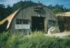 BD/209/6058 Quonset in een Koloniale nederzetting