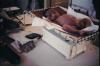 BD/144/188 Polikliniek, baby wordt gewogen