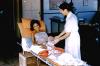 BD/144/428 Polikliniek, vrouw in bed. Dubbel: zie 481 