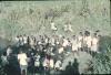 BD/248/258 mensen met borden in de rivier (School)