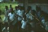 BD/171/57 Een groep mannen die een bamboefluit en trommels bespelen 